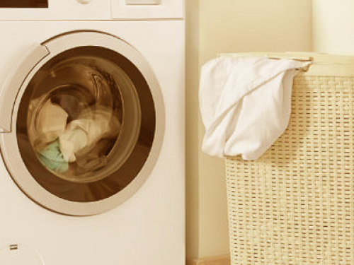 Pralka się zatrzymała? Serwis AGD Robert Święch Warszawa przyjedzie i naprawi!